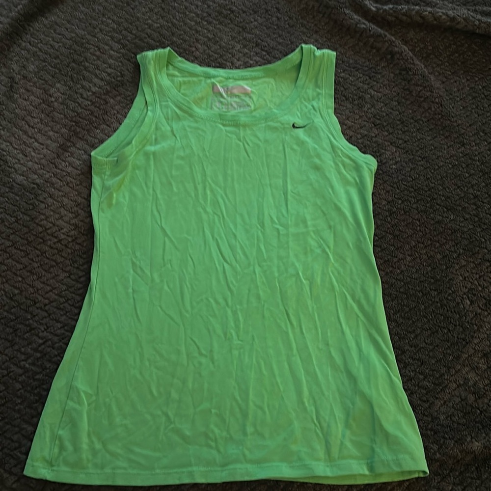 GOOD CONDITION Green Nike Tank in Size Small